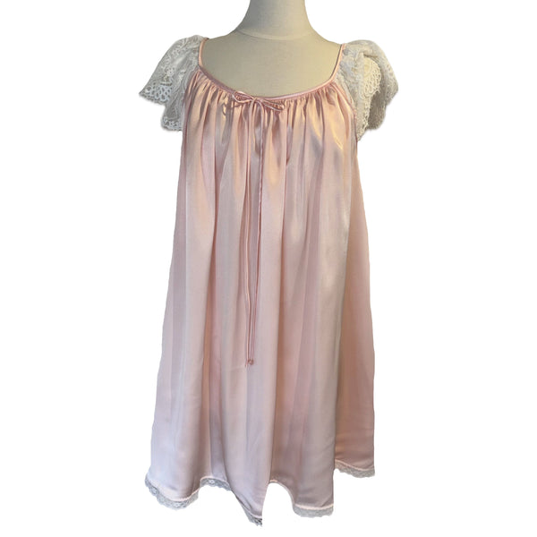 SHORT GOWN LACE SLEEVES